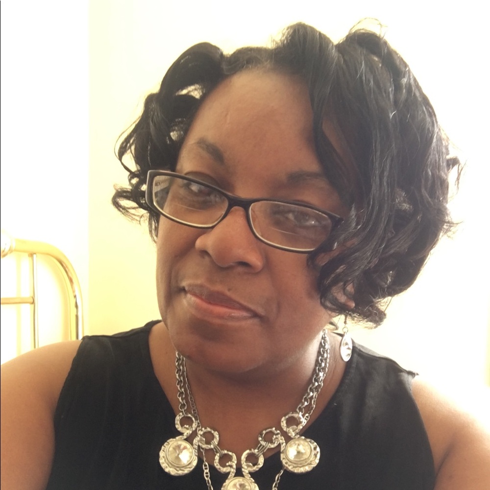 Meet your Posher, Sheila